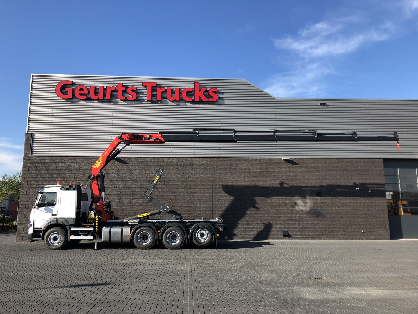 Geurts Trucks B.V. - Material handling equipment LINDE undefined: picture 29