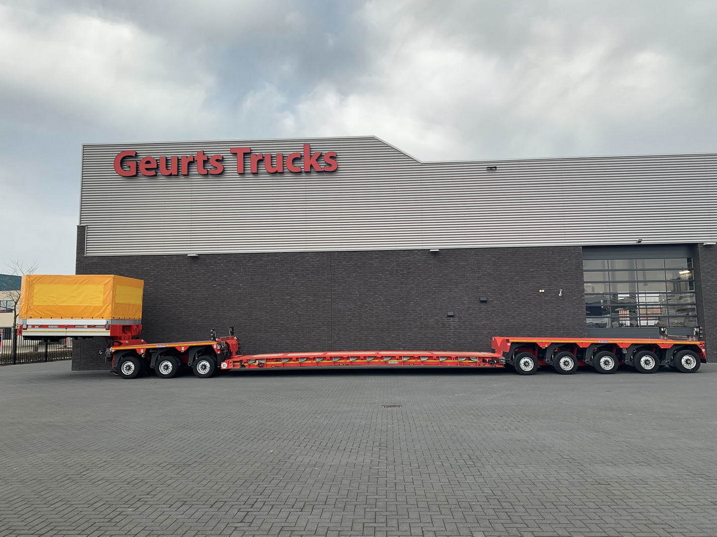 Geurts Trucks B.V. - Material handling equipment LINDE undefined: picture 21