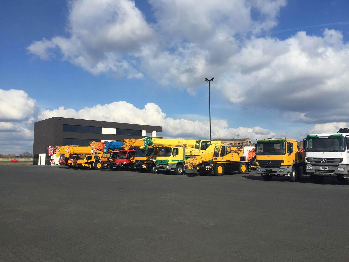 Geurts Trucks B.V. - Trailers MÖSLEIN - Year: 2021 undefined: picture 5