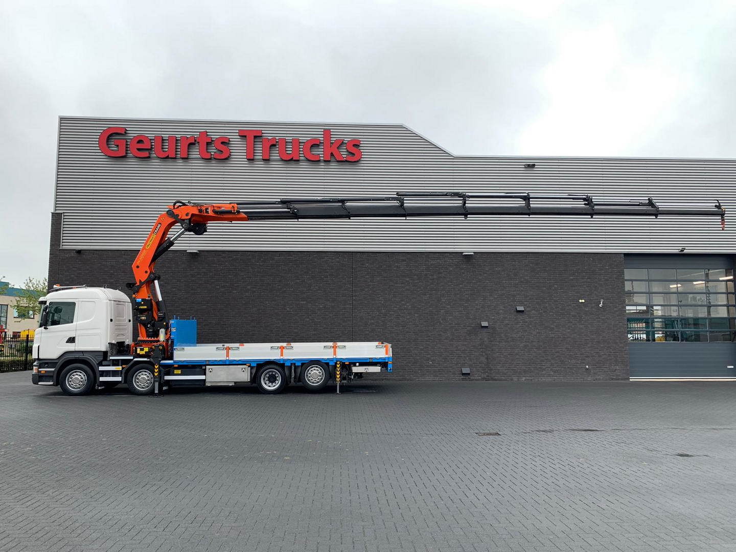 Geurts Trucks B.V. - Material handling equipment undefined: picture 32