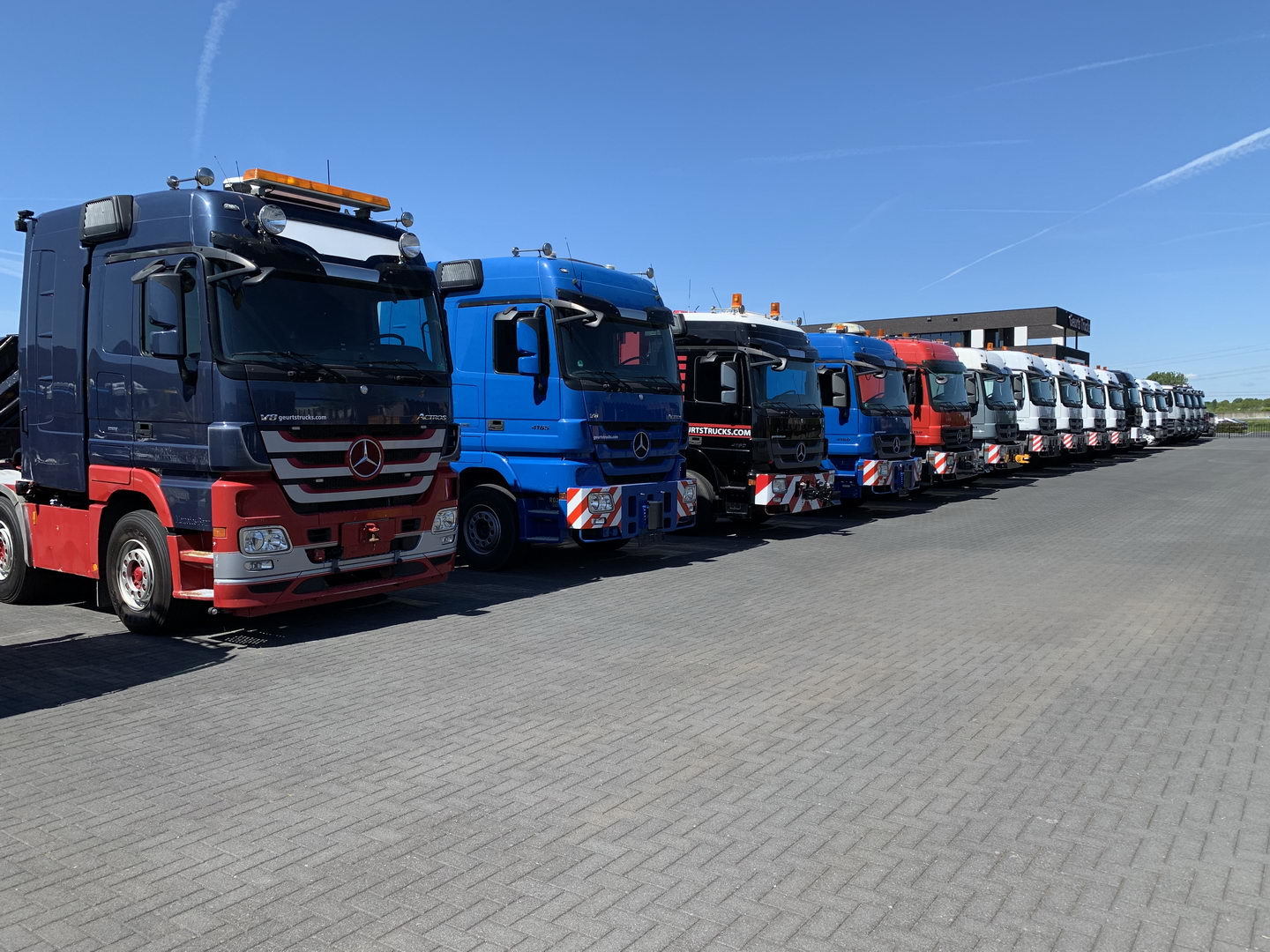 Geurts Trucks B.V. - Trailers MÖSLEIN - Year: 2021 undefined: picture 12