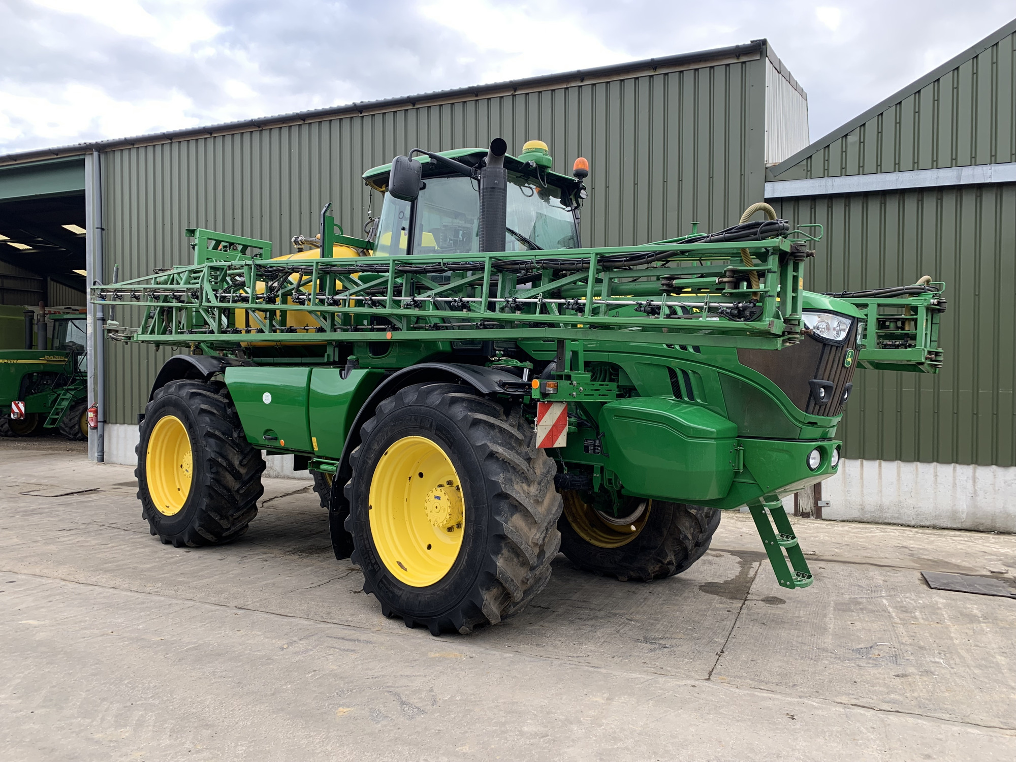 J R Firby LTD - Construction machinery GEHL undefined: picture 4