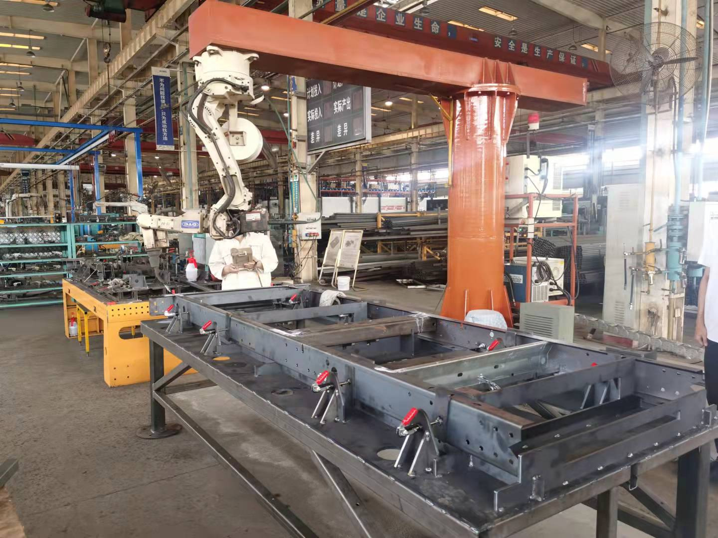 XIAMEN JUSTSUN INTELLIGENT EQUIPMENT CO., LTD - Semi-trailers - 3-axle undefined: picture 1