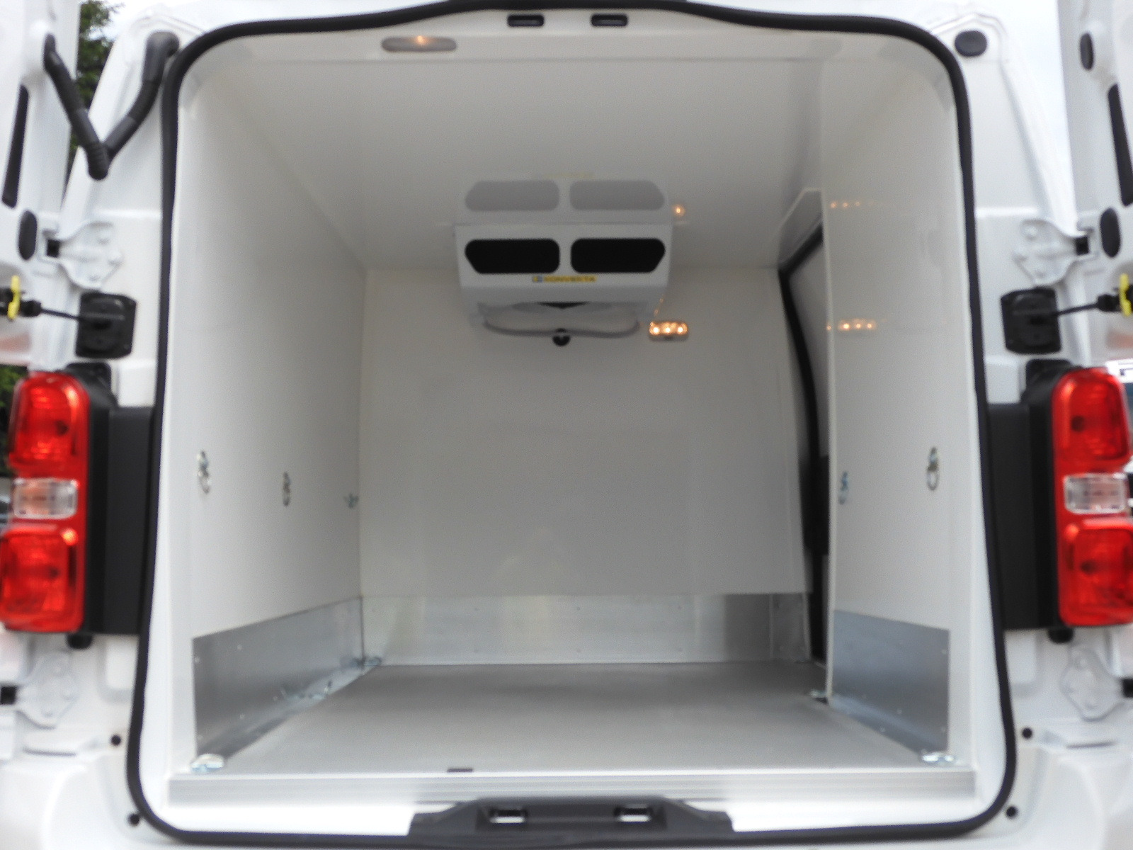 RINZ ROS d.o.o. (GmbH) - vehicles for sale undefined: picture 60