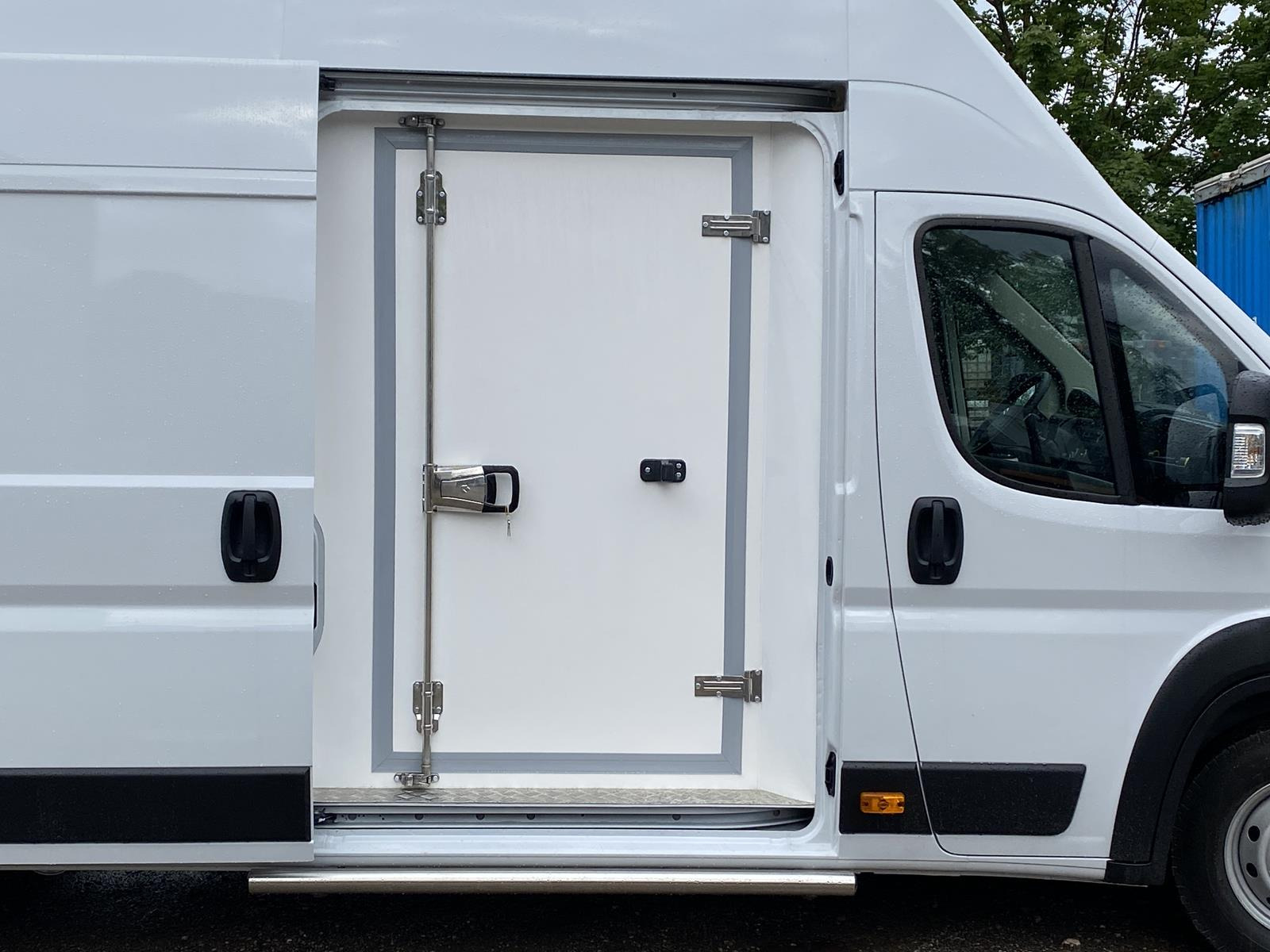 RINZ ROS d.o.o. (GmbH) - vehicles for sale undefined: picture 25