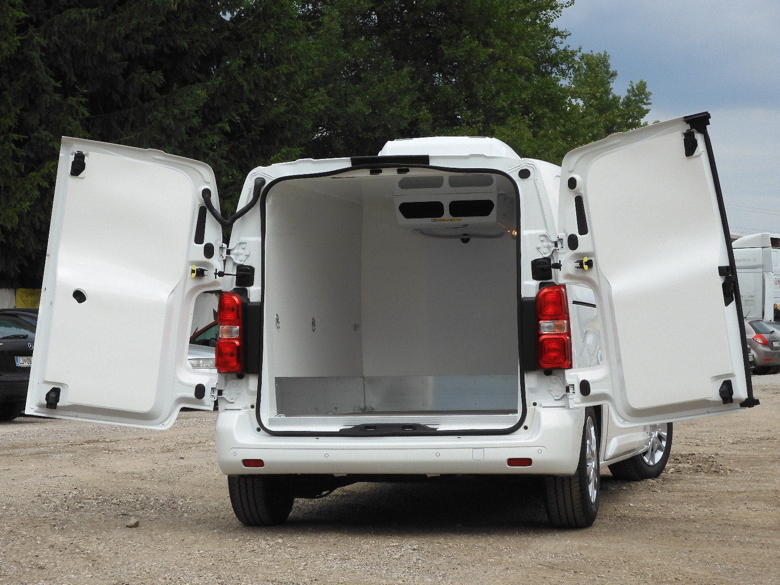 RINZ ROS d.o.o. (GmbH) - vehicles for sale undefined: picture 59