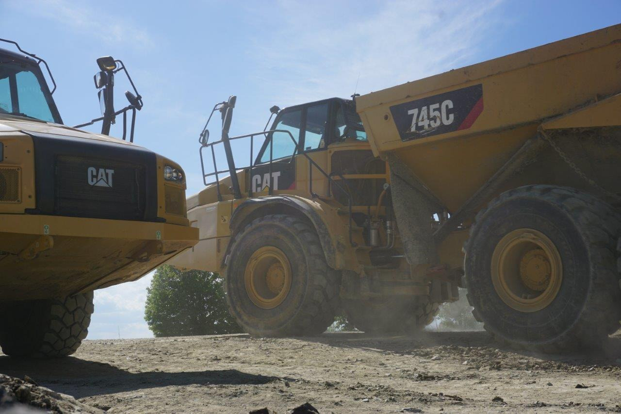 Daniel Manno  Baumaschinenhandel - vehicles for sale undefined: picture 4