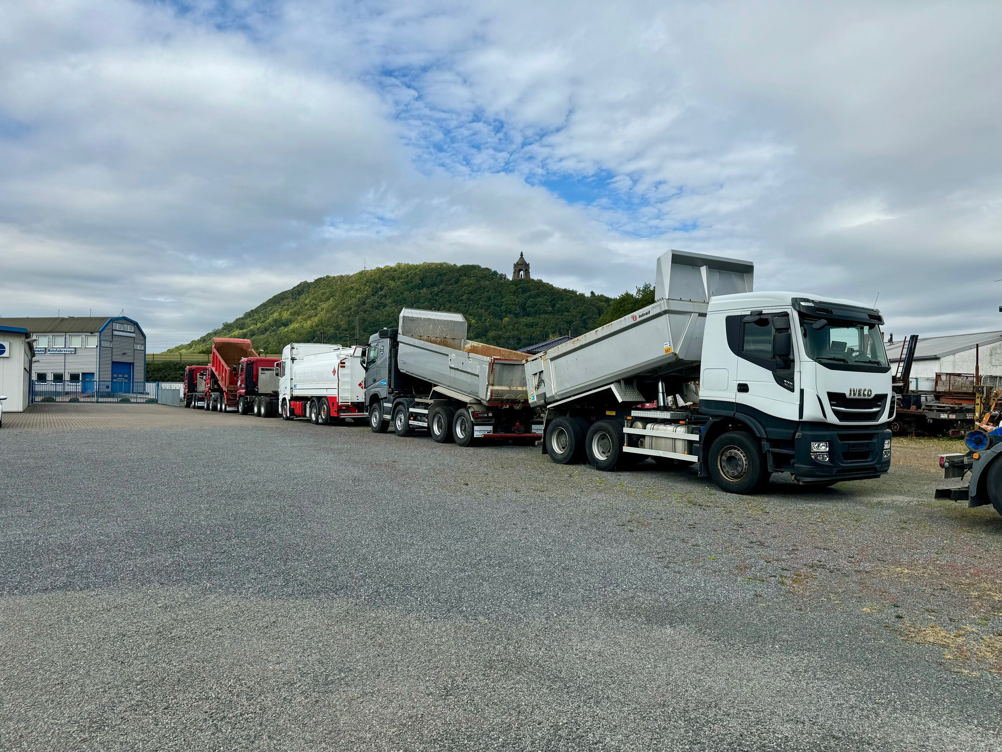 Annette Trendelmann Truck GmbH - Forestry equipment undefined: picture 3