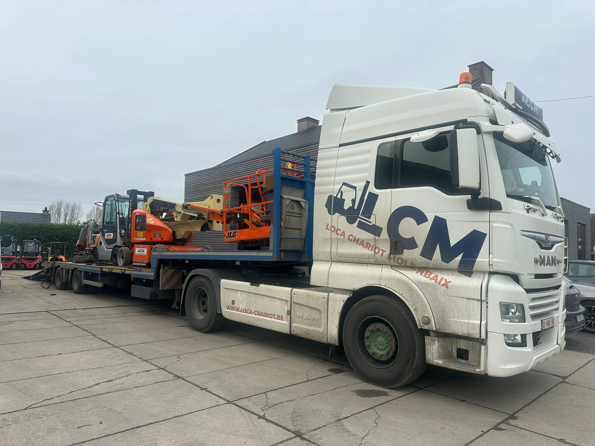 SRL LOCA-CHARIOT - vehicles for sale undefined: picture 2