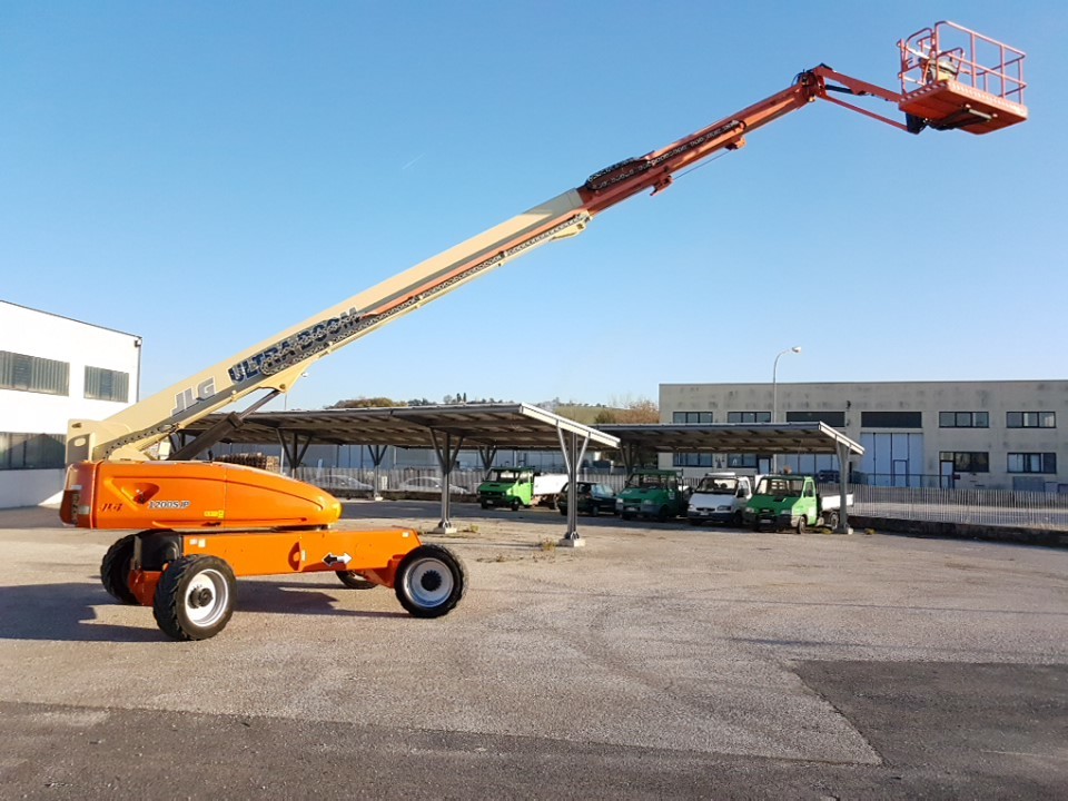 Centro Elevatori SRL - Construction machinery undefined: picture 10