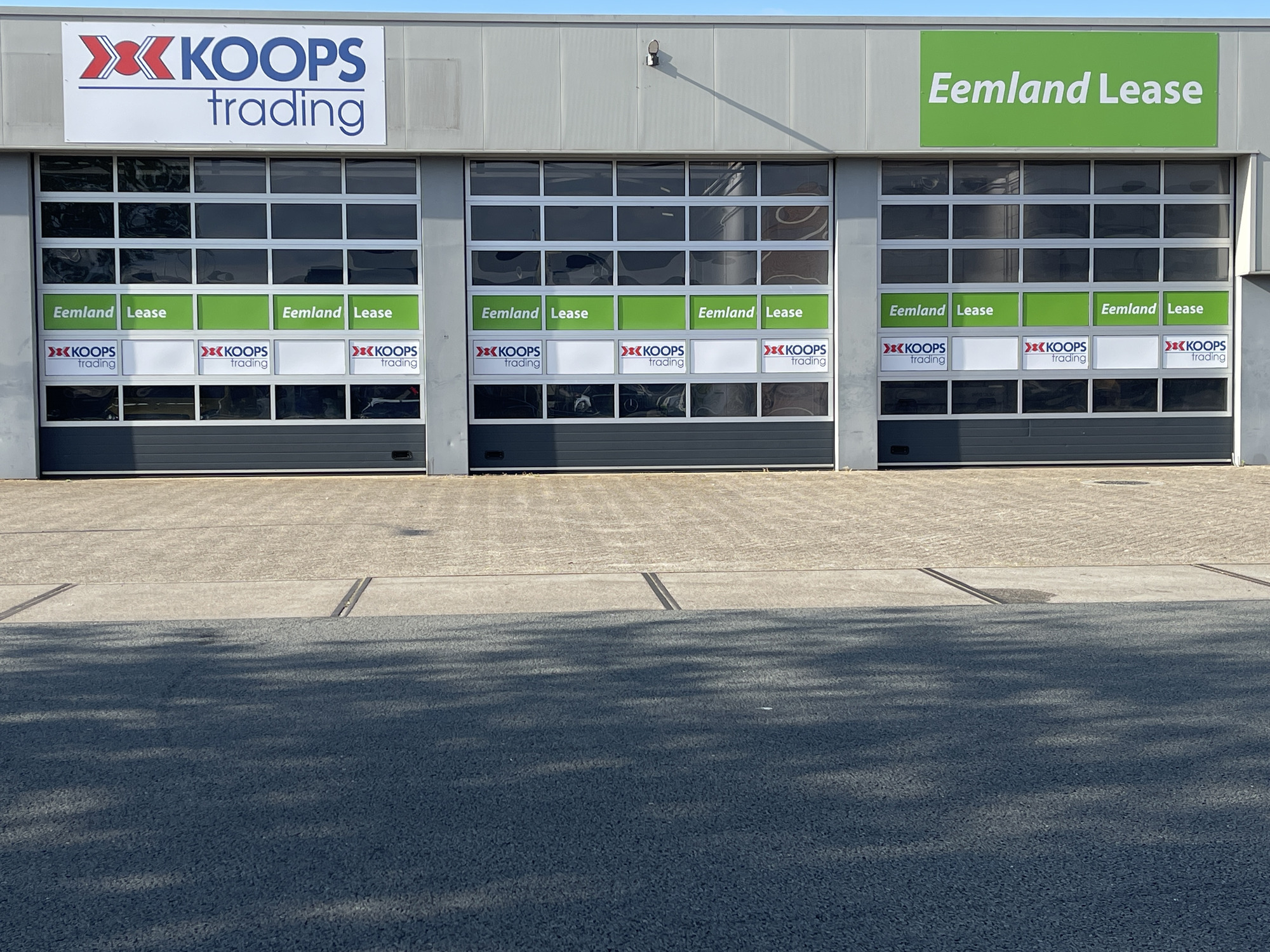 Koops Trading BV - vehicles for sale undefined: picture 2