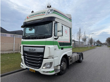 Tractor truck DAF XF 440