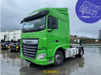 Tractor truck DAF XF