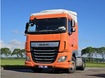 Tractor truck DAF XF 450
