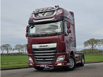 Tractor truck DAF XF 530