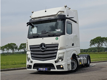 Tractor truck MERCEDES-BENZ Actros 1845