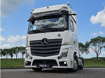 Tractor truck MERCEDES-BENZ Actros 1845