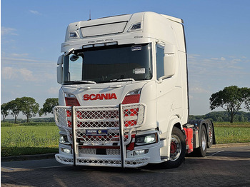 Tractor truck SCANIA R