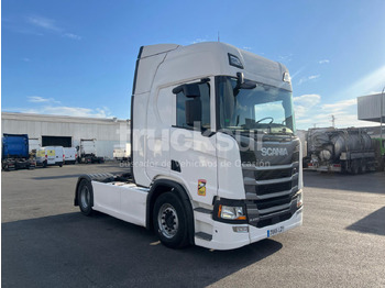 Tractor truck SCANIA R 450