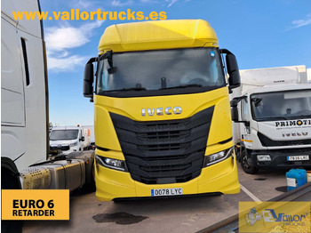Tractor truck IVECO S-WAY 490: picture 2