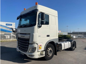 Tractor truck DAF XF 105