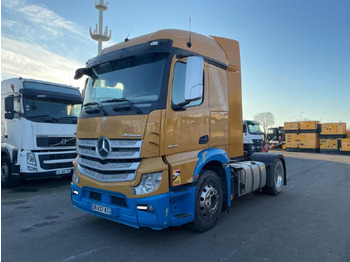 Tractor truck MERCEDES-BENZ Actros 1845