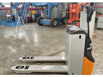 Pallet truck STILL