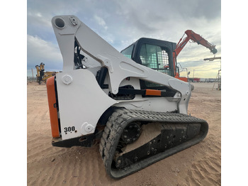 Skid steer loader Bobcat T870: picture 5