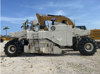 Soil stabilizer TEREX