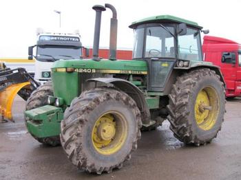 Agricultural machinery John Deere 4240S: picture 1