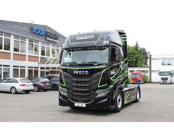 Tractor truck IVECO S-WAY