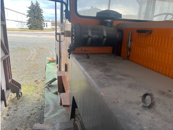Pushback tractor ATA 8500 4X4: picture 3