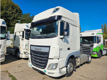 Tractor truck DAF XF 460