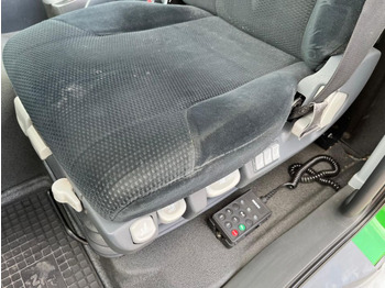 Box truck MAN TG-L 12.220 4x2 BL Standardkoffer LBW LBW 1.5 to: picture 5 Box truck MAN TG-L 12.220 4x2 BL Standardkoffer LBW LBW 1.5 to: picture 5