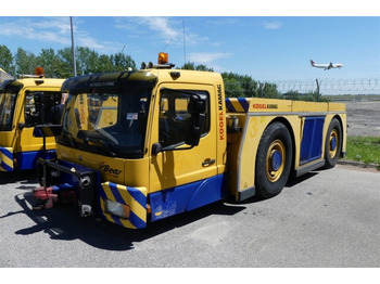 Pushback tractor KAMAG