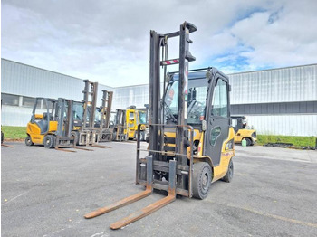 LPG forklift CATERPILLAR GP