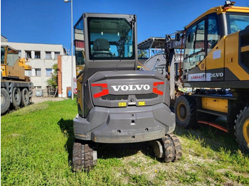 Mini excavator Volvo EC37F: picture 5