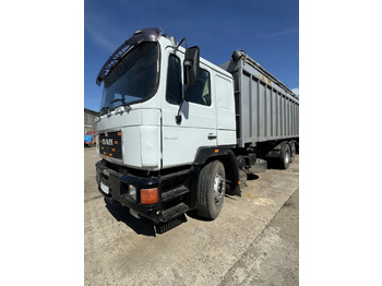 Dropside/ Flatbed truck MAN 25.422