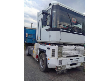 Tractor truck RENAULT Magnum 440