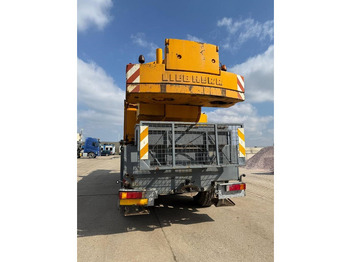 All terrain crane Liebherr LTM1055/1: picture 5
