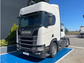Tractor truck SCANIA R 450