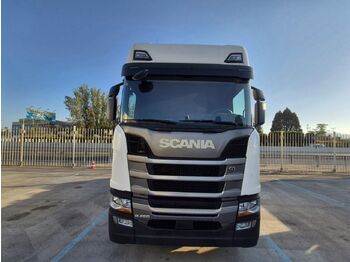 SCANIA R 450 Tractor truck
