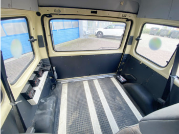 Ford Transit 2.5 4x2 Transit 2.5 4x2, Personentransporter, 8 Sitze leasing Ford Transit 2.5 4x2 Transit 2.5 4x2, Personentransporter, 8 Sitze: picture 4