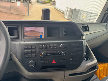 New Hook lift truck MAN TGS 33.480 6x6 BB CH TGS 33.480 6x6 BB CH, Hohe Bauart, Nebenantrieb: picture 4 New Hook lift truck MAN TGS 33.480 6x6 BB CH TGS 33.480 6x6 BB CH, Hohe Bauart, Nebenantrieb: picture 4