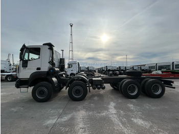Cab chassis truck ASTRA HD9 8x4 CHASSIS - Barcelona Stock: picture 4
