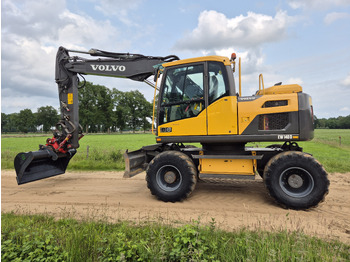 Wheel excavator VOLVO EW140D