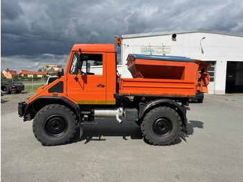 Tipper Mercedes-Benz Unimog 418/10 Winterdienst2000: picture 2 Tipper Mercedes-Benz Unimog 418/10 Winterdienst2000: picture 2