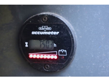 Scissor lift Holland Lift Ecostar HL-7810 Electric, 10m Working Height, 450k: picture 4 Scissor lift Holland Lift Ecostar HL-7810 Electric, 10m Working Height, 450k: picture 4