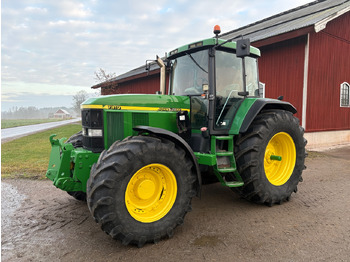 Farm tractor JOHN DEERE 7810