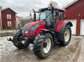 Farm tractor VALTRA N142